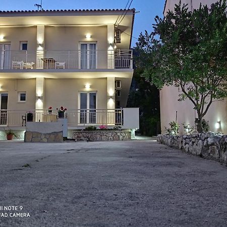 Kelly Apartments Ípszosz Kültér fotó