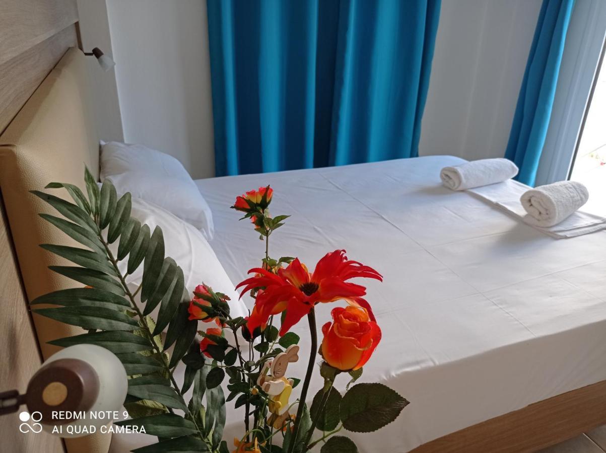 Kelly Apartments Ípszosz Kültér fotó